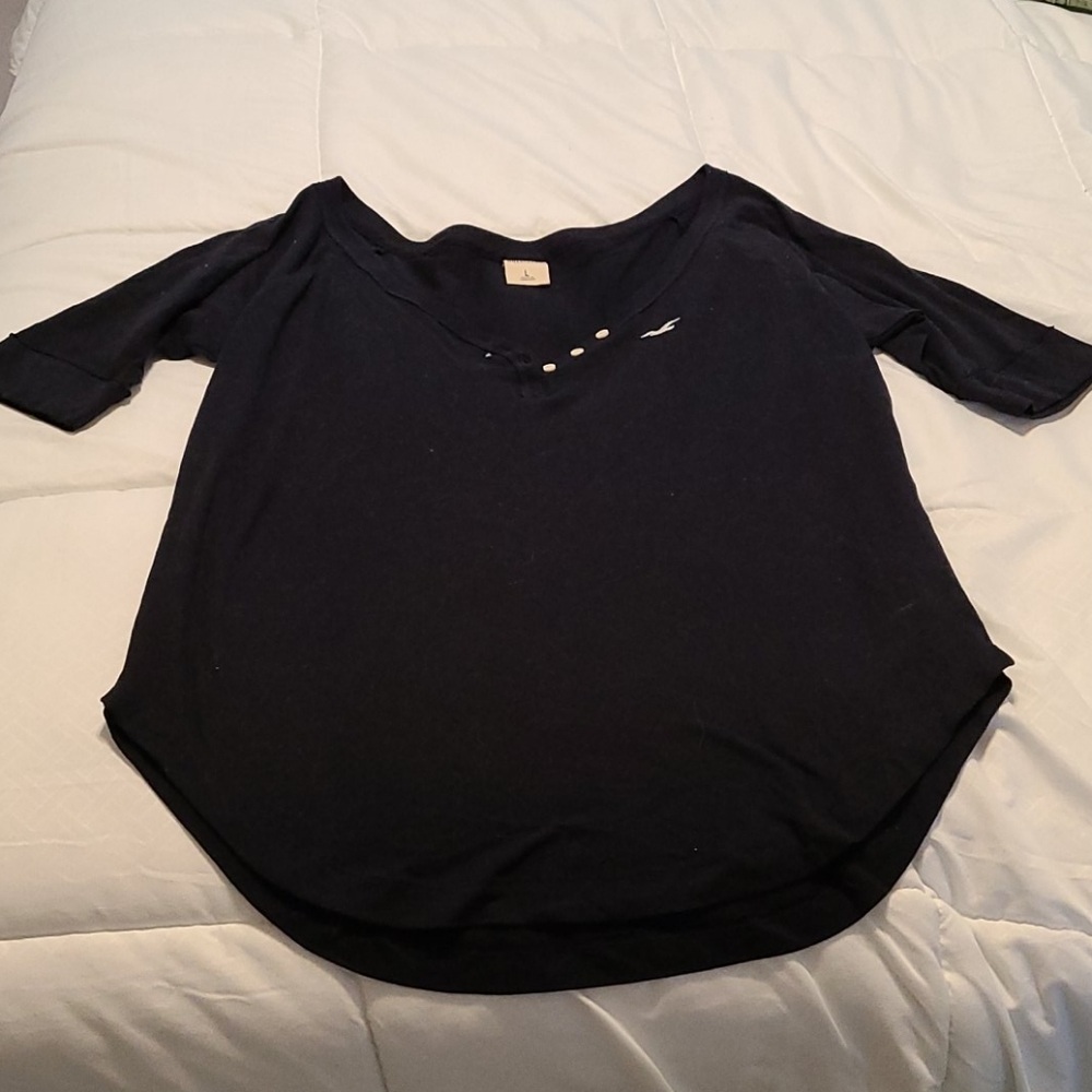 Black Vneck